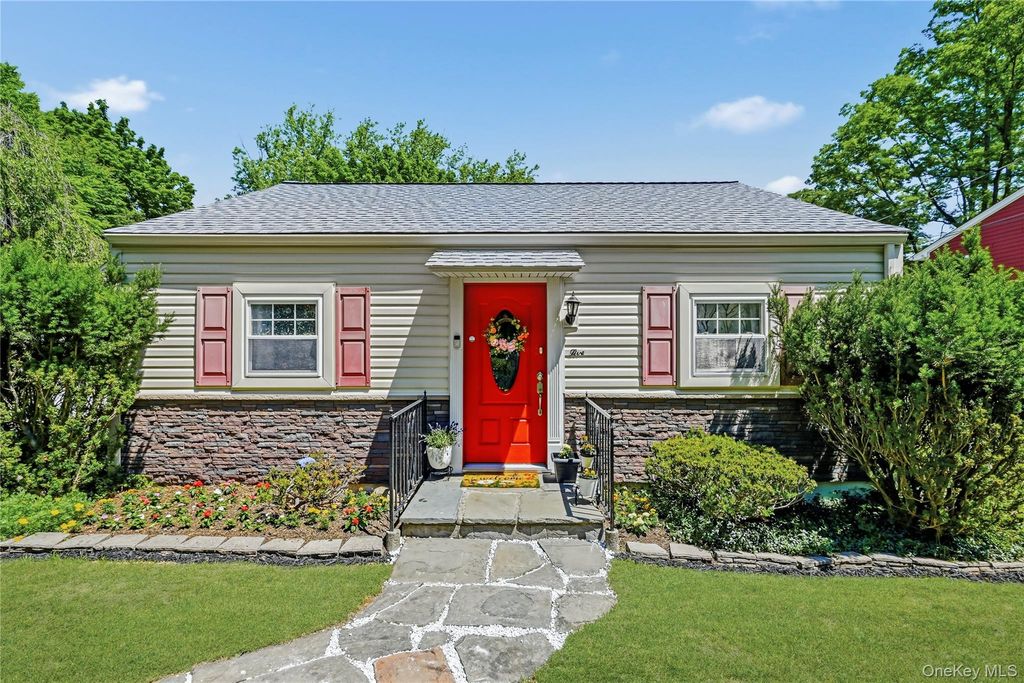 5 Lawrence Street, Nyack, NY 10960
