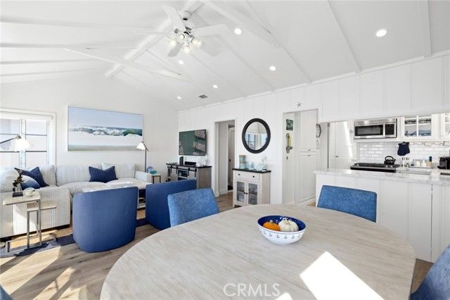 2915 Rounsevel, Laguna Beach, CA 92651