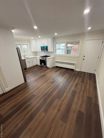 32 Dunwoodie Street, Yonkers, NY 10704