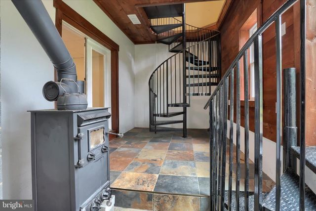 105 ELK DR, Carlisle, PA 17015