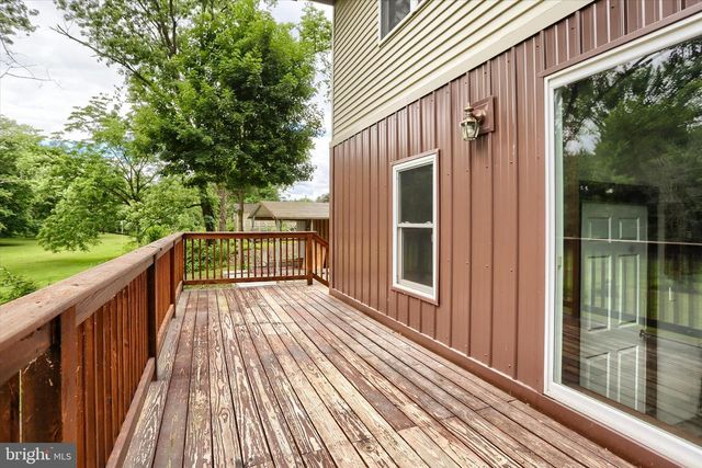 105 ELK DR, Carlisle, PA 17015