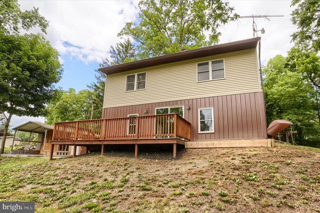 105 ELK DR, Carlisle, PA 17015