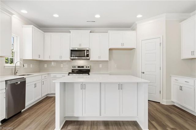 5346 Belmont Garden Drive, Walkertown, NC 27051