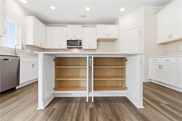 5346 Belmont Garden Drive, Walkertown, NC 27051