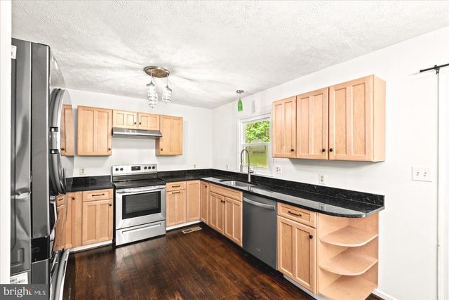 229 WASHINGTON ST, Locust Grove, VA 22508