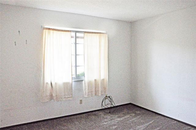 4551 Maureen Drive 33, Cedar Rapids, IA 52403