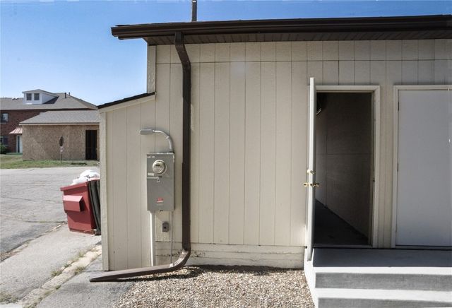 4551 Maureen Drive 33, Cedar Rapids, IA 52403