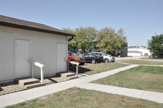 4551 Maureen Drive 33, Cedar Rapids, IA 52403