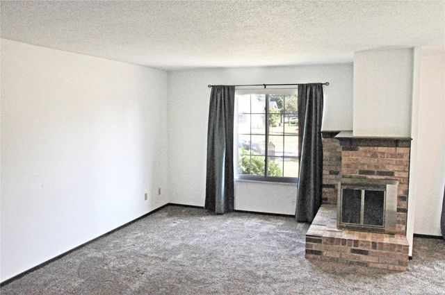 4551 Maureen Drive 33, Cedar Rapids, IA 52403