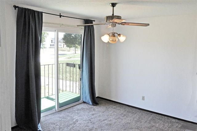 4551 Maureen Drive 33, Cedar Rapids, IA 52403