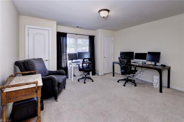 5320 Queen Bishop LN, Williamsburg, VA 23185