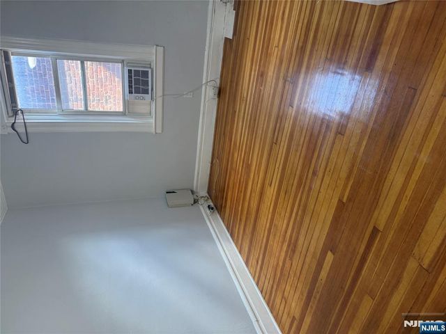 381-383 Centre 3, Nutley, NJ 07110