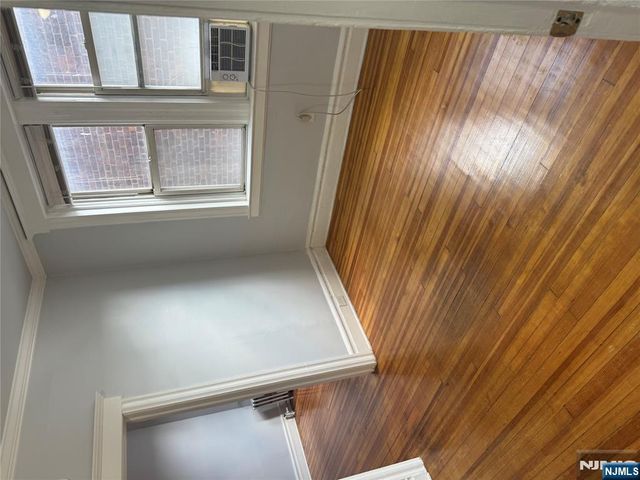 381-383 Centre 3, Nutley, NJ 07110