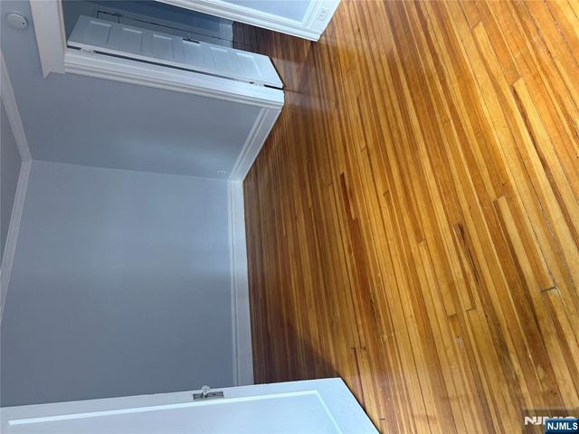 381-383 Centre 3, Nutley, NJ 07110
