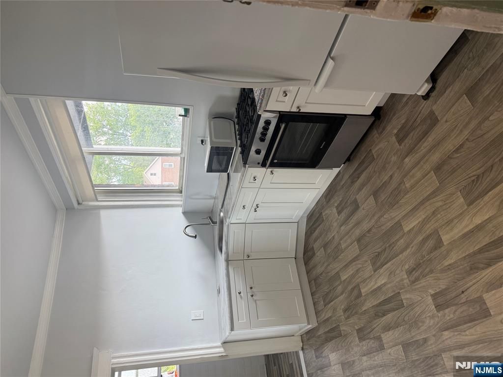 381-383 Centre 3, Nutley, NJ 07110