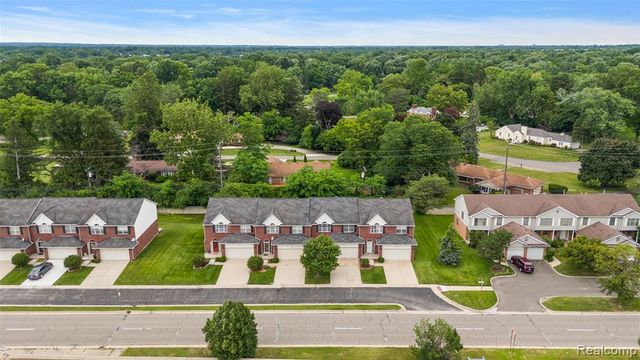 19208 W 11 Mile Road, Lathrup Village, MI 48076