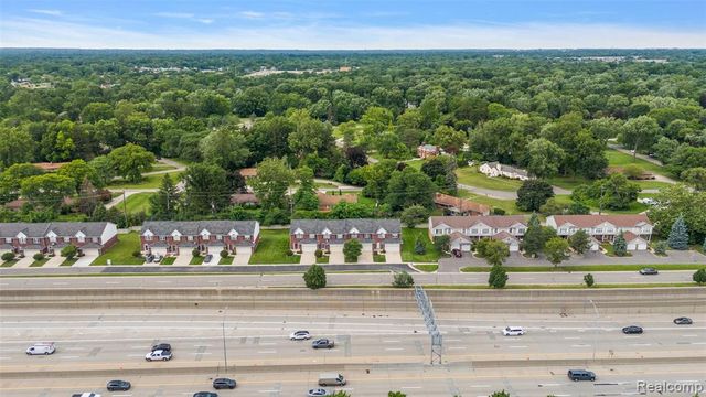 19208 W 11 Mile Road, Lathrup Village, MI 48076