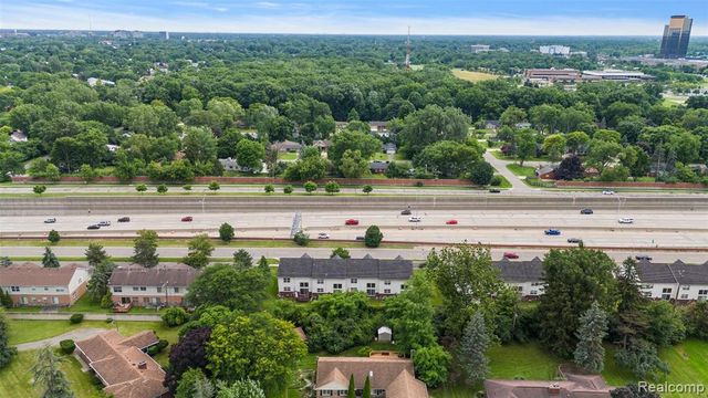 19208 W 11 Mile Road, Lathrup Village, MI 48076