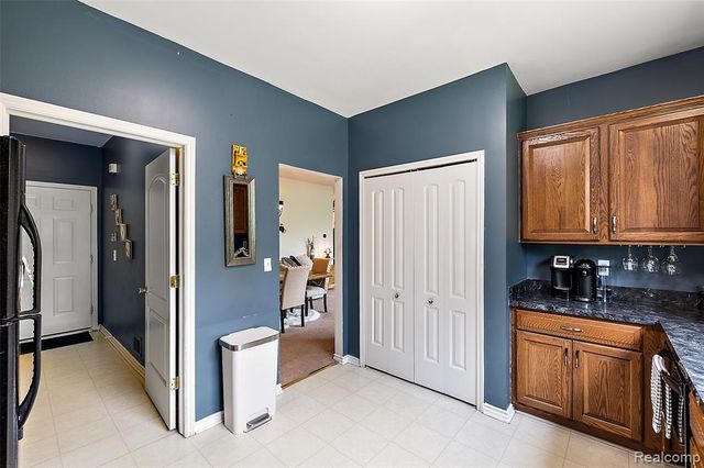 19208 W 11 Mile Road, Lathrup Village, MI 48076