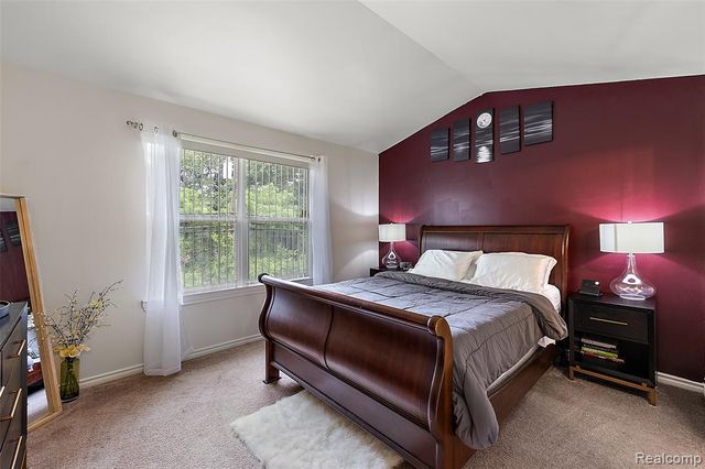 19208 W 11 Mile Road, Lathrup Village, MI 48076