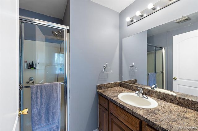 19208 W 11 Mile Road, Lathrup Village, MI 48076