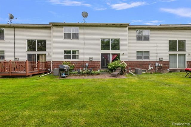 19208 W 11 Mile Road, Lathrup Village, MI 48076