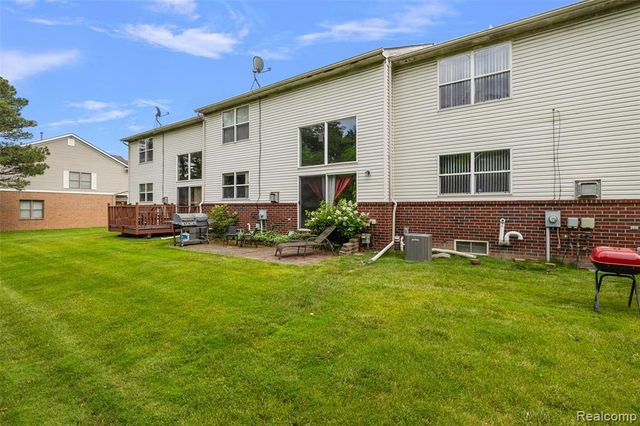 19208 W 11 Mile Road, Lathrup Village, MI 48076