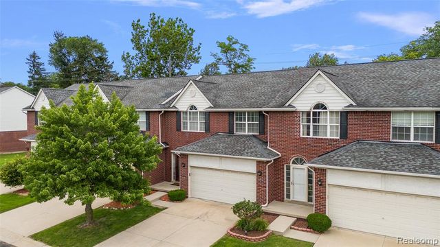 19208 W 11 Mile Road, Lathrup Village, MI 48076
