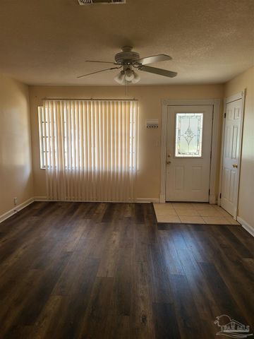 7771 Aaron Dr, Pensacola, FL 32534