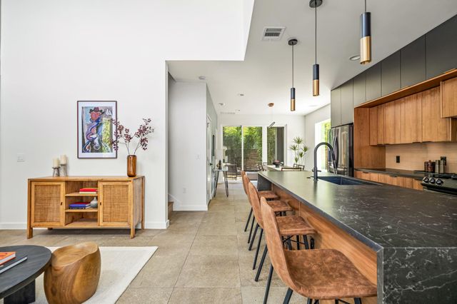 605 Brentwood ST 1, Austin, TX 78752