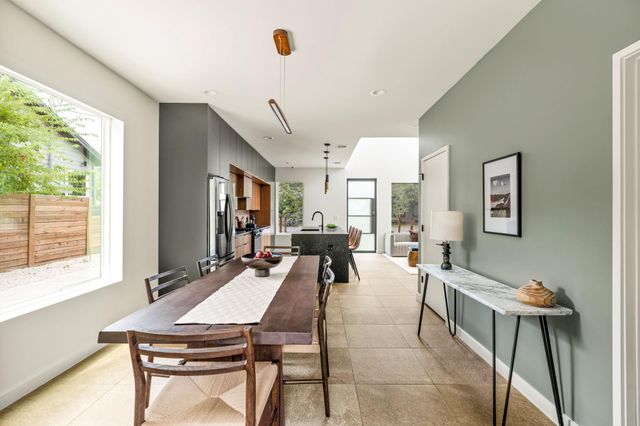 605 Brentwood ST 1, Austin, TX 78752