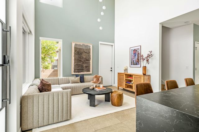 605 Brentwood ST 1, Austin, TX 78752