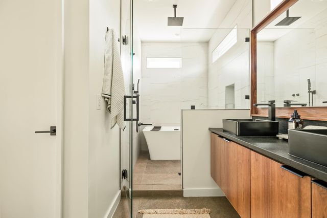 605 Brentwood ST 1, Austin, TX 78752