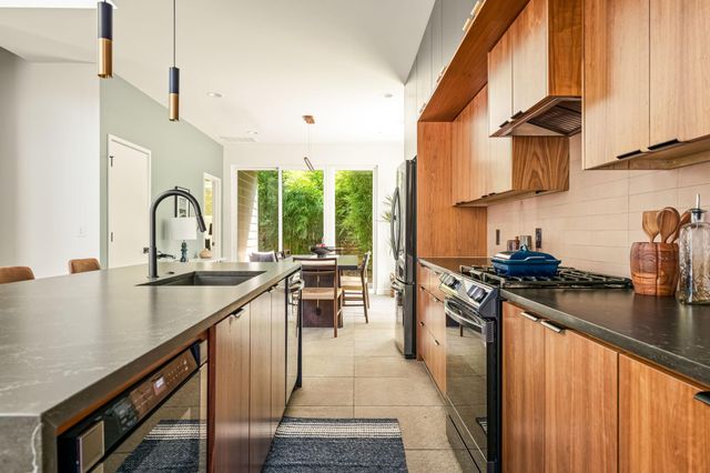 605 Brentwood ST 1, Austin, TX 78752
