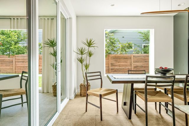 605 Brentwood ST 1, Austin, TX 78752