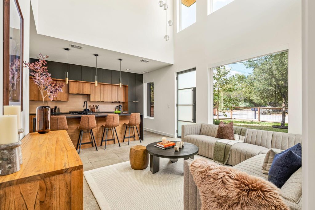 605 Brentwood ST 1, Austin, TX 78752