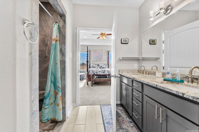 561 Barth, Poteet, TX 78065