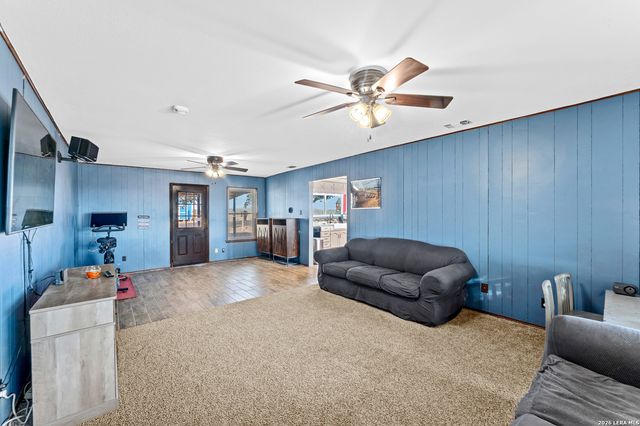 561 Barth, Poteet, TX 78065