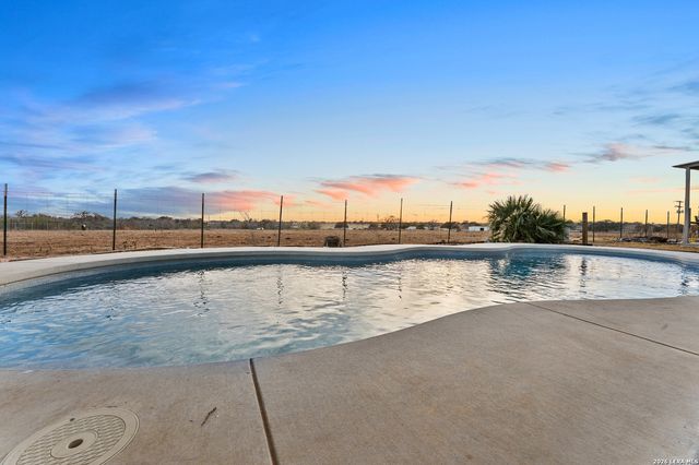 561 Barth, Poteet, TX 78065