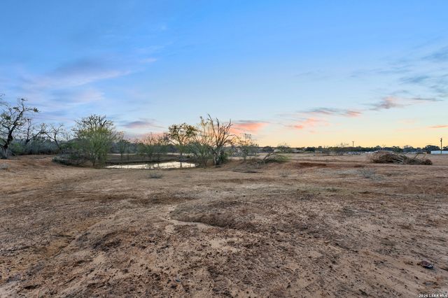 561 Barth, Poteet, TX 78065