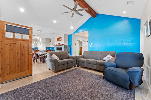 561 Barth, Poteet, TX 78065