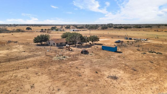 561 Barth, Poteet, TX 78065