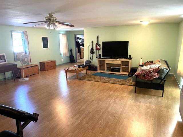 31 Green Street, Northwood, NH 03261