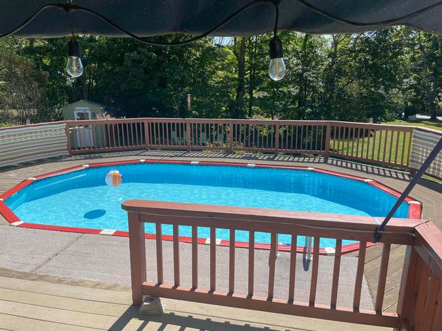 31 Green Street, Northwood, NH 03261