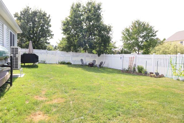 200 Farmall Drive, Hinesburg, VT 05461