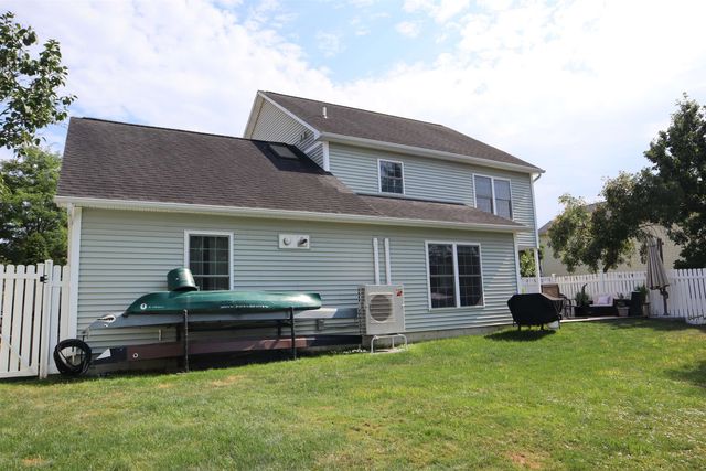 200 Farmall Drive, Hinesburg, VT 05461