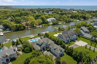 65 W Bayberry Road, Islip, NY 11751
