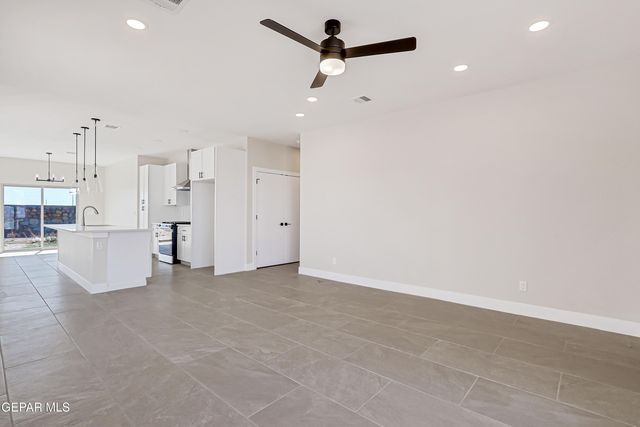 12328 Ben Dowell Way, El Paso, TX 79934
