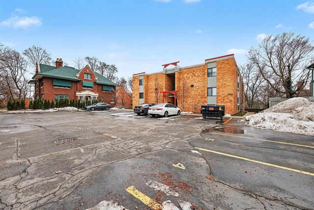 460 E Fulton Street 2, Grand Rapids, MI 49503