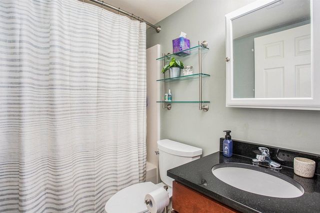 460 E Fulton Street 2, Grand Rapids, MI 49503